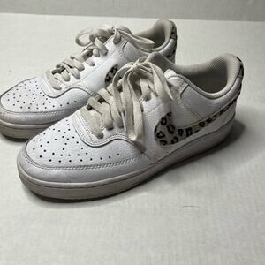Nike Womens White and Loepard Court Vision Low Rise Womens Sneakers Size 8.5